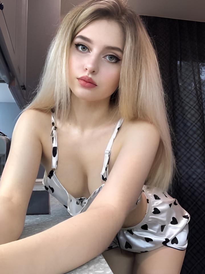 Индивидуалка Лаура, доступна для личного знакомства от 10000 руб