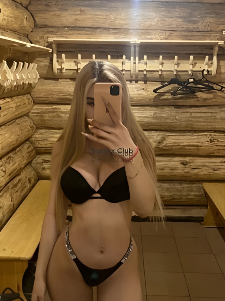 Лейла привлекальеная девушка из Крымска цена от 3000 руб