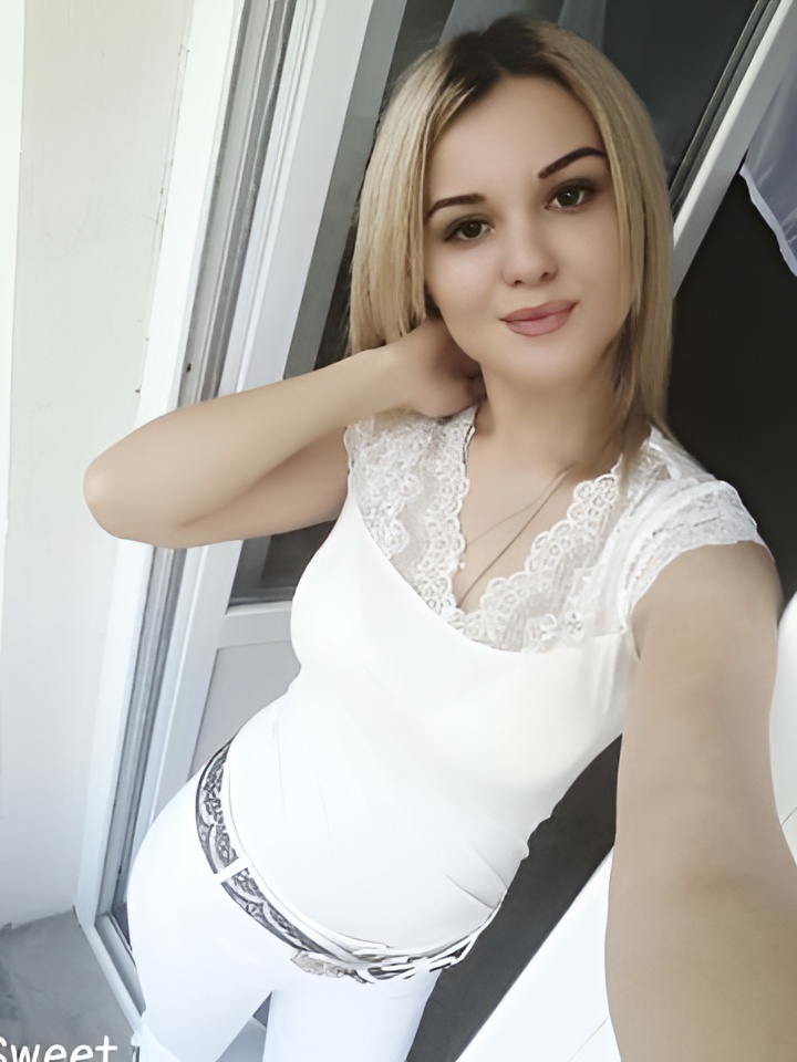 Лорен привлекальеная девушка из Крымска цена от 10000 руб