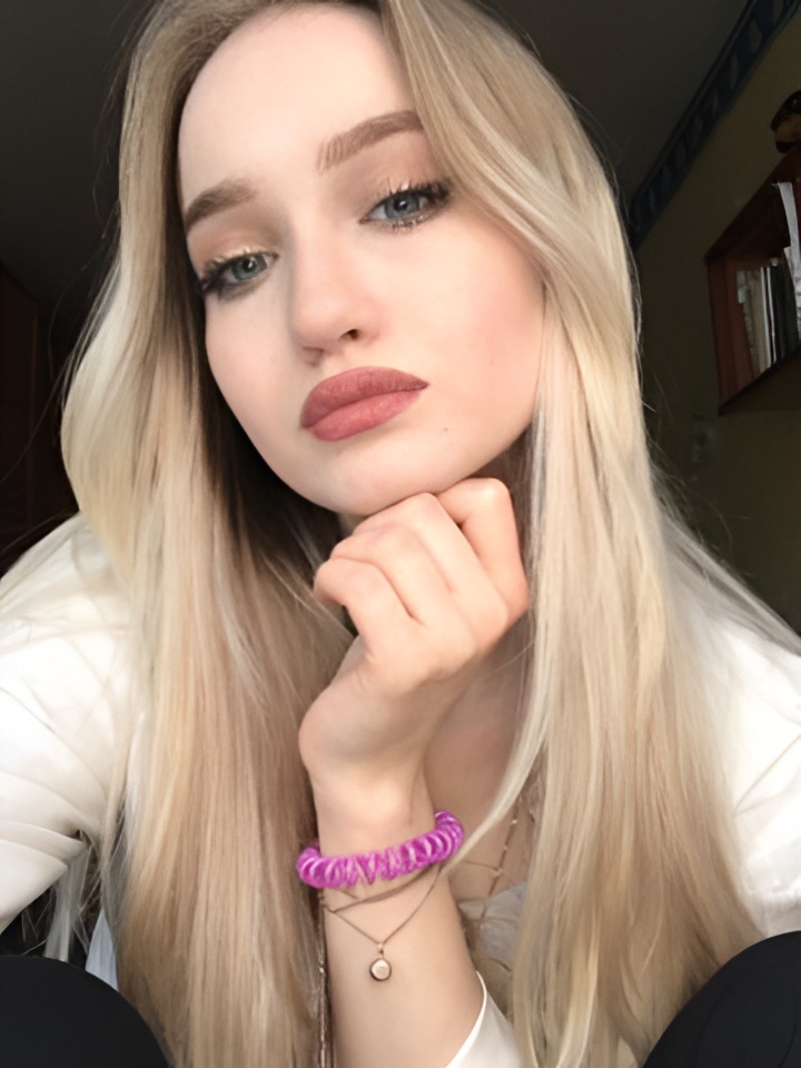 Викуля привлекальеная девушка из Крымска цена от 3000 руб