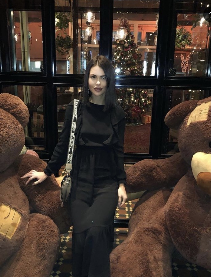 🎥 Марина привлекальеная девушка из Крымска цена от 3500 руб