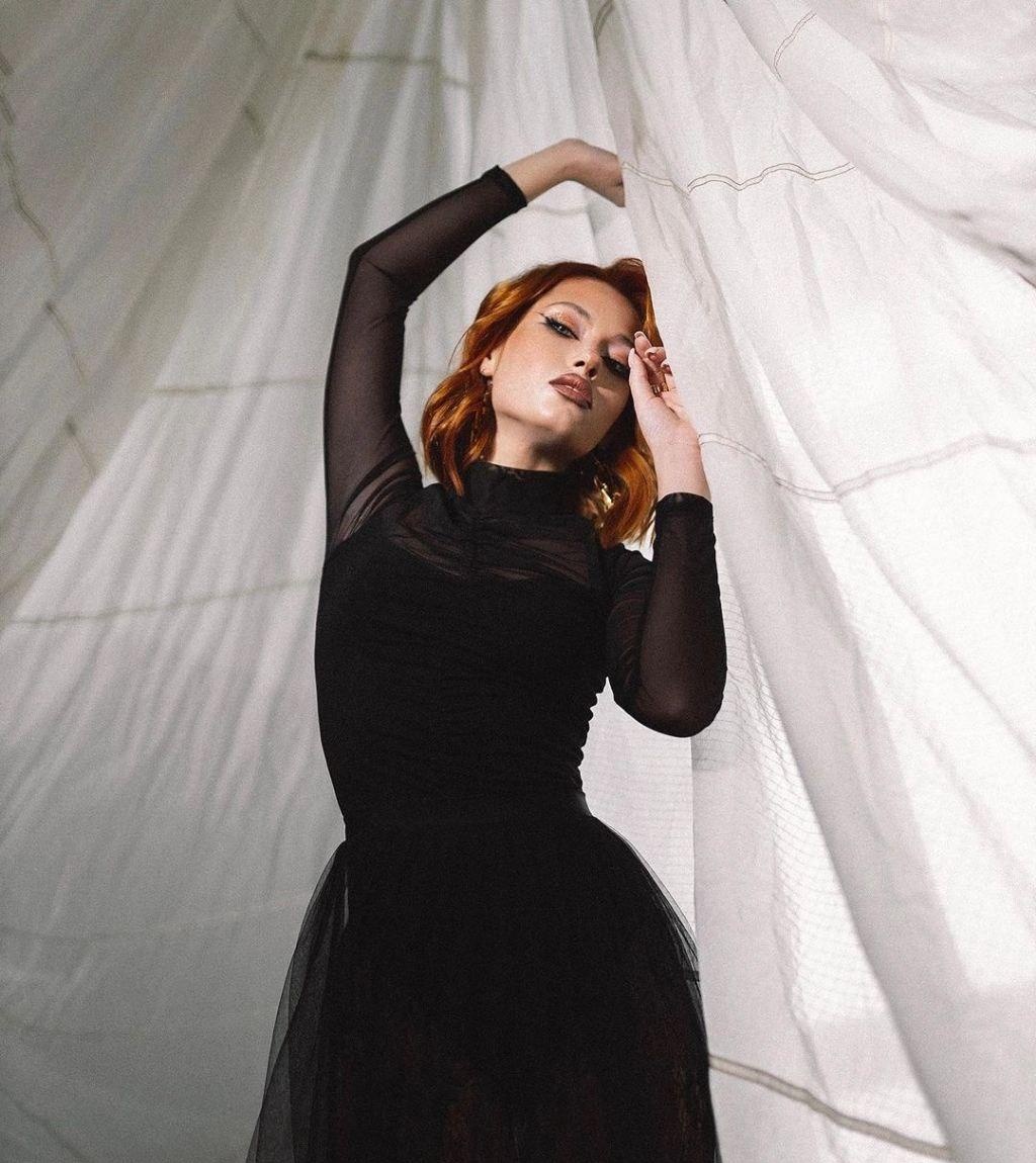 Элла привлекальеная девушка из Крымска цена от 10000 руб