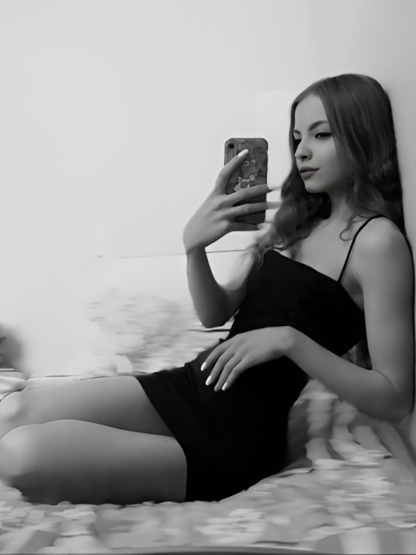 Беатриса привлекательная девушка из Крымска цена от 5000 руб