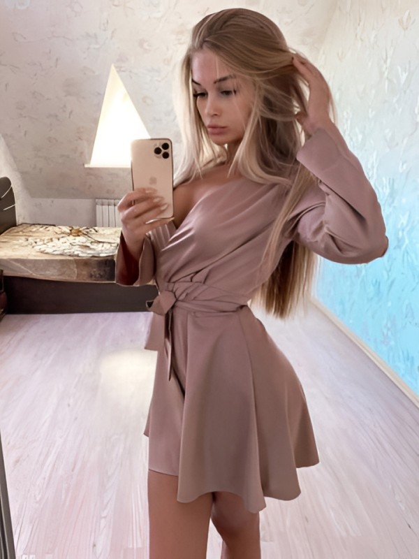 Леся привлекательная девушка из Крымска цена от 3000 руб