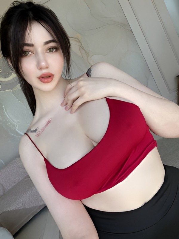 Снежана привлекательная девушка из Крымска цена от 1500 руб