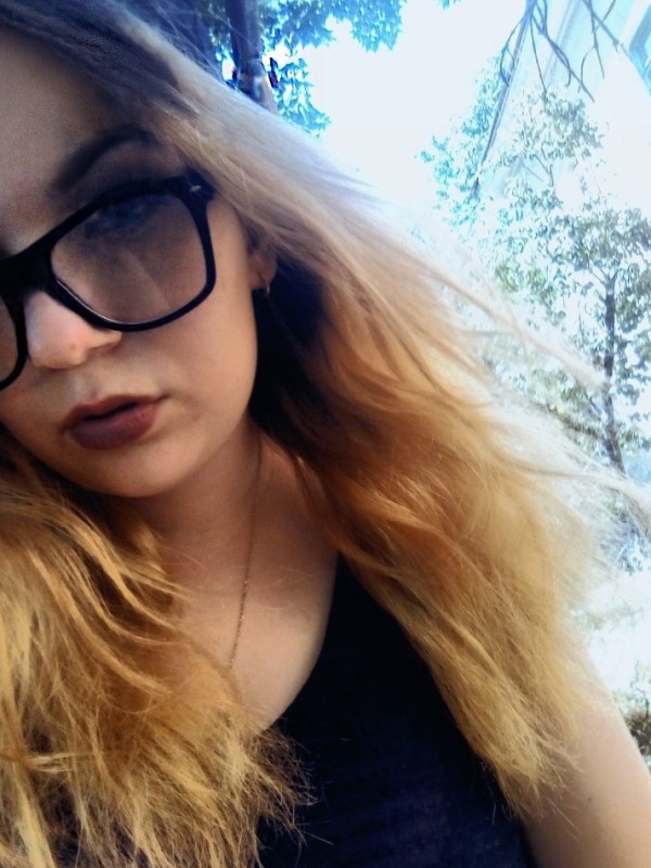 Марина привлекательная девушка из Крымска цена от 3000 руб