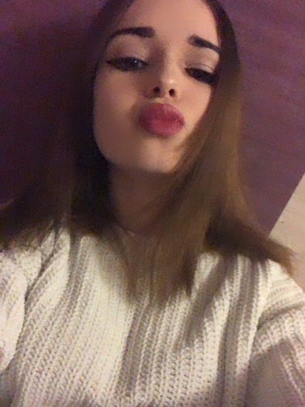 Оксанка привлекательная девушка из Крымска цена от 3000 руб