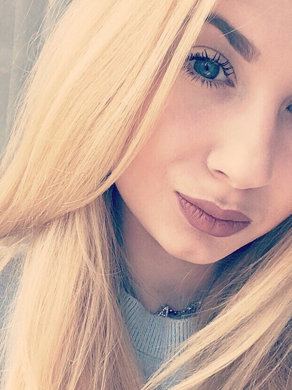 Аленка привлекательная девушка из Крымска цена от 3500 руб