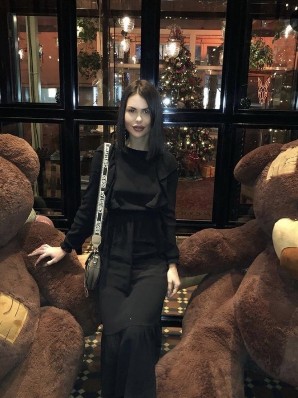 🎥 Марина привлекательная девушка из Крымска цена от 3500 руб