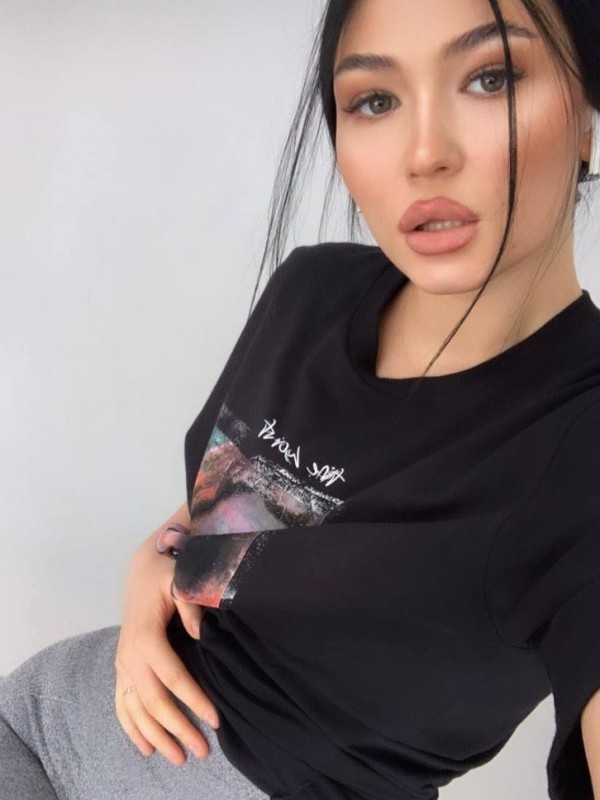 🎥 Машка привлекательная девушка из Крымска цена от 3500 руб